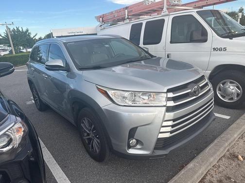 2018 Toyota Highlander SE