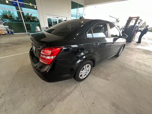 Mosaic Black Metallic 2018 Chevrolet Sonic LS