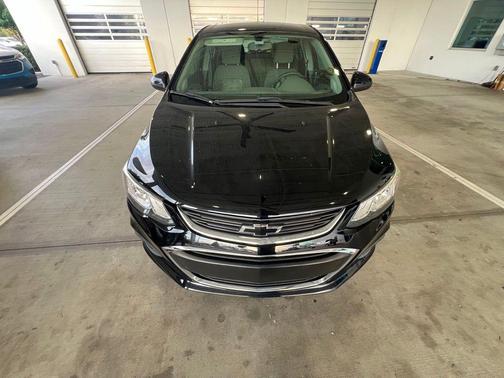 Mosaic Black Metallic 2018 Chevrolet Sonic LS