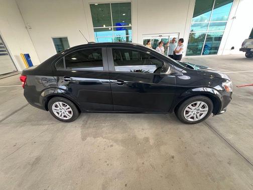Mosaic Black Metallic 2018 Chevrolet Sonic LS