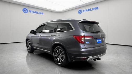 2022 Honda Pilot Touring 8-Passenger