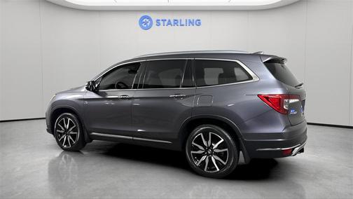 2022 Honda Pilot Touring 8-Passenger