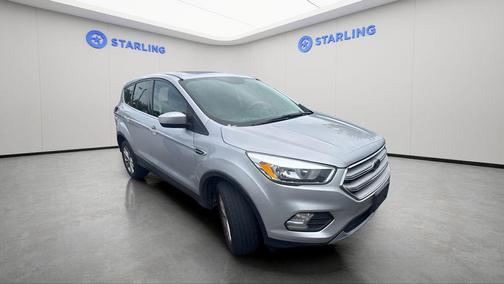 Ingot Silver Metallic 2019 Ford Escape SE
