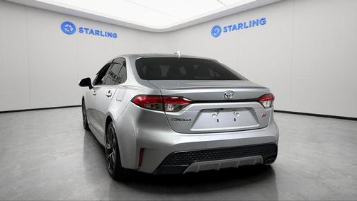 Classic Silver Metallic 2020 Toyota Corolla SE