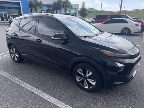 Mosaic Black Metallic 2023 Chevrolet Bolt EUV FWD LT