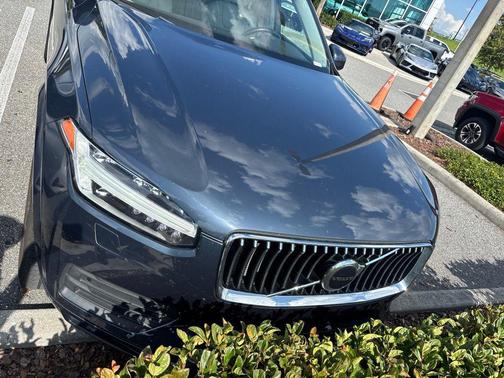 Denim Blue Metallic 2023 Volvo XC90 B5 Core