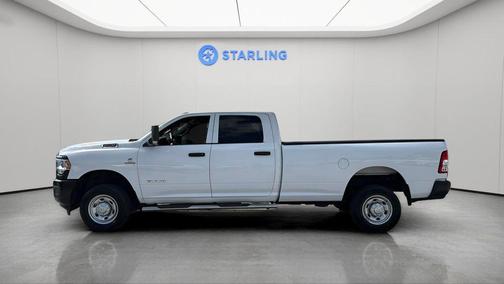 2022 RAM 2500 Tradesman Crew Cab 4x4 8' Box