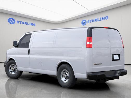 2025 Chevrolet Express 2500 RWD 2500 Regular Wheelbase WT