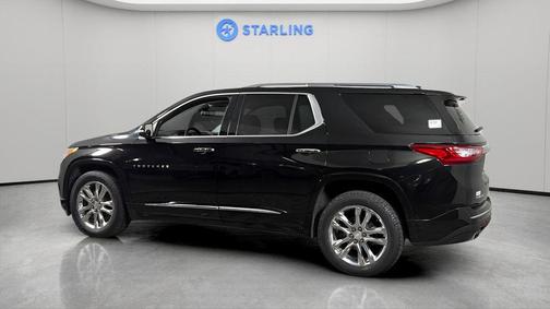 Mosaic Black Metallic 2021 Chevrolet Traverse High Country