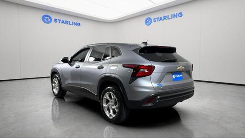 Sterling Gray Metallic 2025 Chevrolet Trax LS