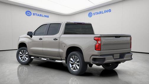 White Sands 2026 Chevrolet Silverado 1500 Custom