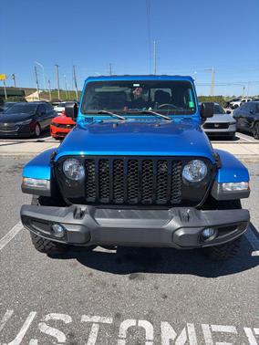 Hydro Blue Pearlcoat 2023 Jeep Gladiator Willys 4x4