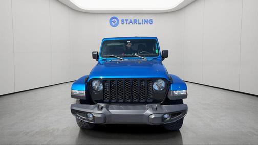 Hydro Blue Pearlcoat 2023 Jeep Gladiator Willys 4x4