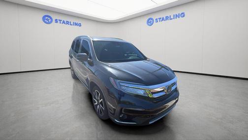 Crystal Black Pearl 2020 Honda Pilot Touring 8-Passenger