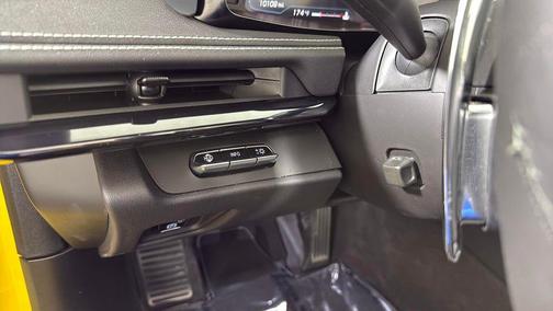 2025 Chevrolet Corvette E-Ray RWD Convertible 2LZ