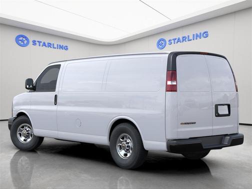 2025 Chevrolet Express 2500 RWD 2500 Regular Wheelbase WT