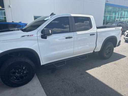 Summit White 2024 Chevrolet Silverado 1500 ZR2