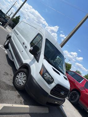 Oxford White 2019 Ford Transit-150 Base