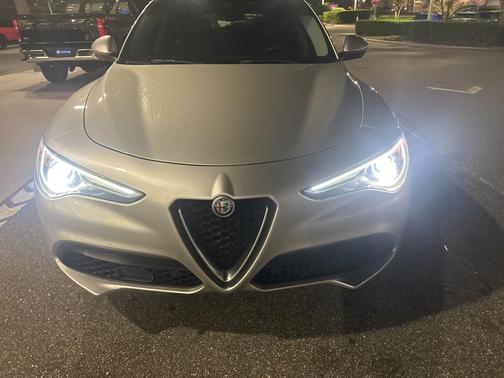 2018 Alfa Romeo Stelvio Sport