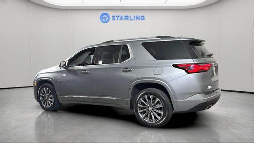 Sterling Gray Metallic 2023 Chevrolet Traverse Premier