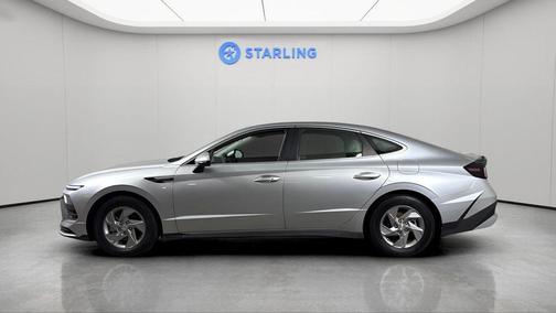 Aero Silver 2025 Hyundai SONATA SE