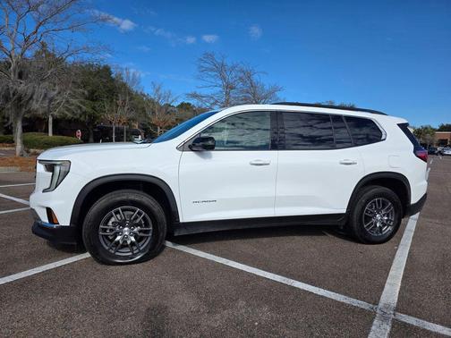 Summit White 2025 GMC Acadia FWD Elevation