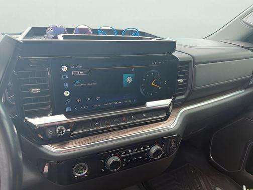 Red Hot 2022 Chevrolet Silverado 1500 LT