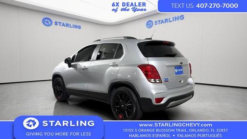 Silver Ice Metallic 2022 Chevrolet Trax LT