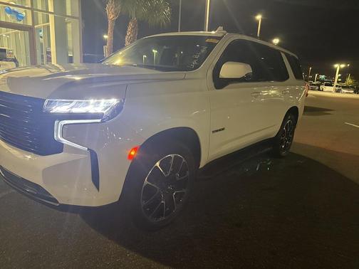 2023 Chevrolet Tahoe 4WD RST