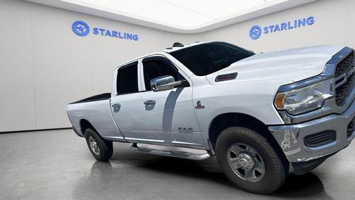 Bright White Clearcoat 2019 RAM 2500 Tradesman Crew Cab 4x4 8' Box