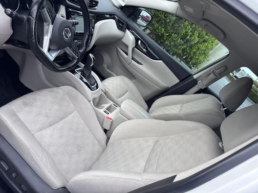 2020 Nissan Rogue Sport SV