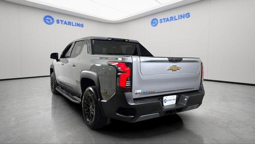 2025 Chevrolet Silverado EV LT