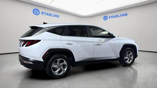 2022 Hyundai TUCSON SE
