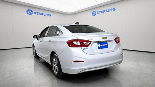 Summit White 2018 Chevrolet Cruze LS
