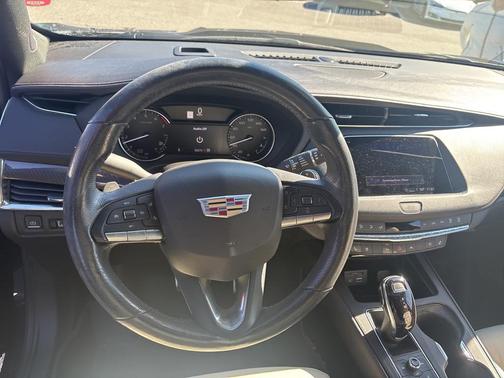 2023 Cadillac XT4 Sport