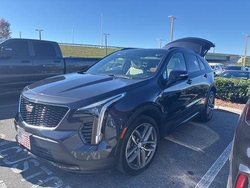 2023 Cadillac XT4 Sport