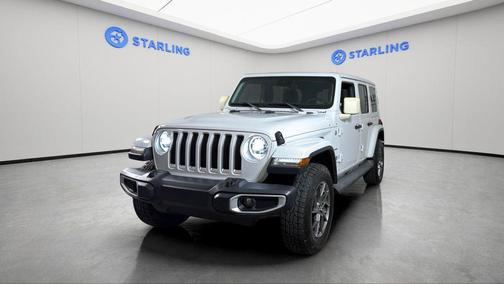Bright White Clearcoat 2019 Jeep Wrangler Unlimited Sahara