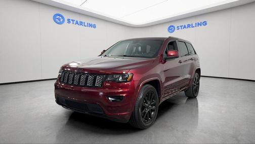 Velvet Red Pearlcoat 2017 Jeep Grand Cherokee Altitude