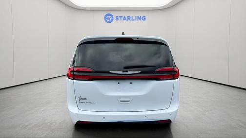 Bright White Clearcoat 2023 Chrysler Pacifica Touring L