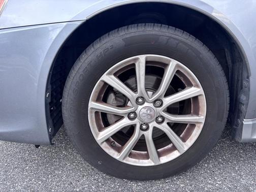 2016 Mitsubishi Lancer ES