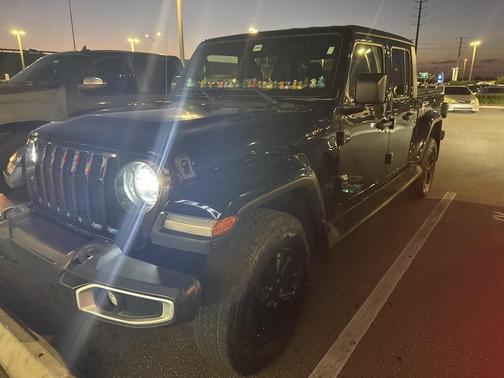 2022 Jeep Gladiator Sport S