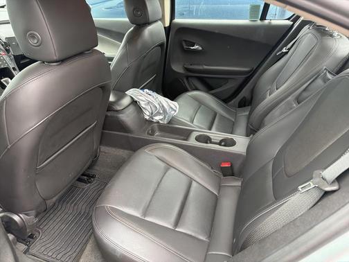 2012 Chevrolet Volt Base