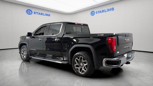 Onyx Black 2024 GMC Sierra 1500 SLT