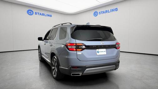 Sonic Gray Pearl 2025 Honda Pilot Touring 8-Passenger