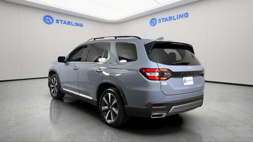 Sonic Gray Pearl 2025 Honda Pilot Touring 8-Passenger