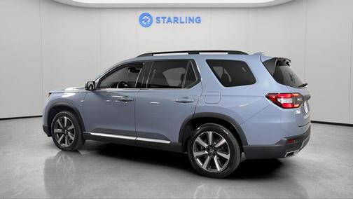 Sonic Gray Pearl 2025 Honda Pilot Touring 8-Passenger