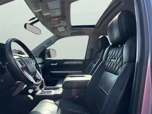 2017 Toyota Tundra Platinum