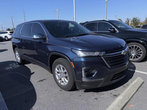 2023 Chevrolet Traverse LS