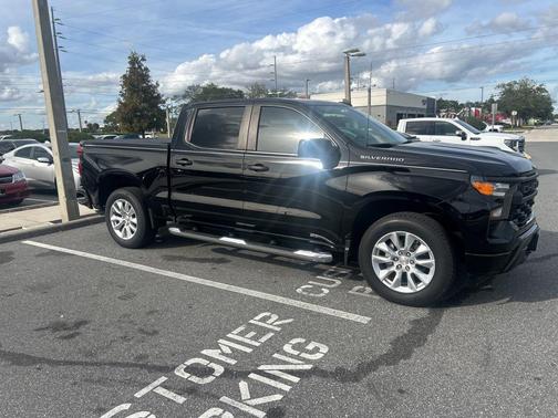 2024 Chevrolet Silverado 1500 Custom