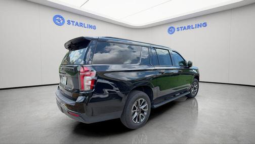 Black 2023 Chevrolet Suburban 4WD Z71
